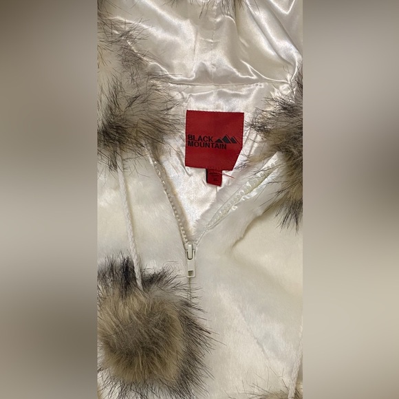 Black Mountain White Teddy Jacket with Faux Fur Accents - Picture 4 of 10